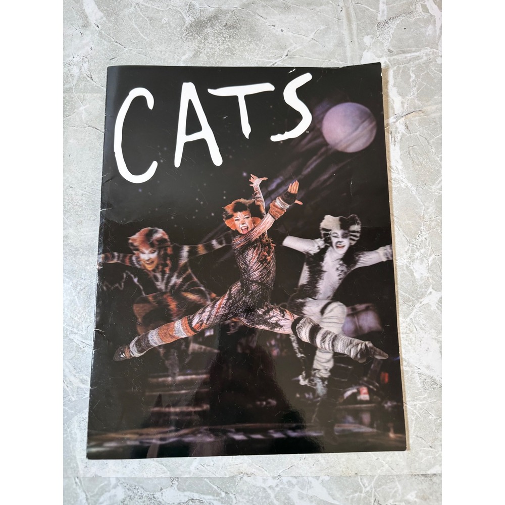 CATS Musical Souvenir Brochure Program Andrew Lloyd Webber Broadway Tour 2001
